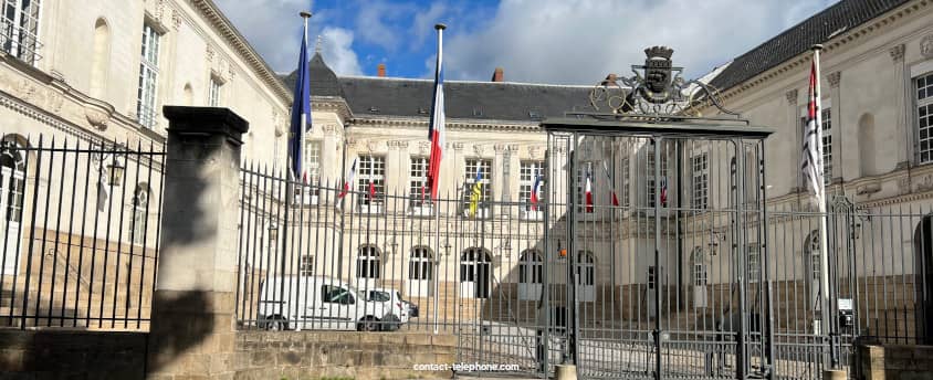 Mairie de Nantes (vue depuis la rue de l'Hôtel de Ville).