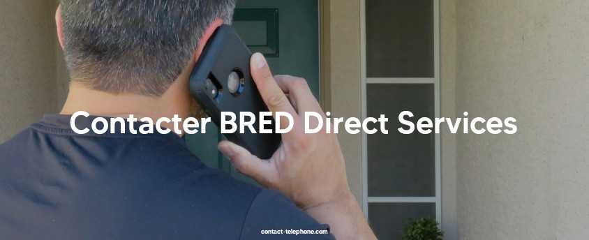 Homme de dos au téléphone.