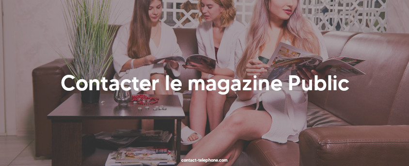 Trois femmes assises sur un canapé marron feuillettent des magazines people.