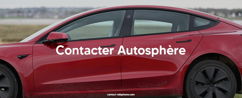 Voiture rouge de profil.