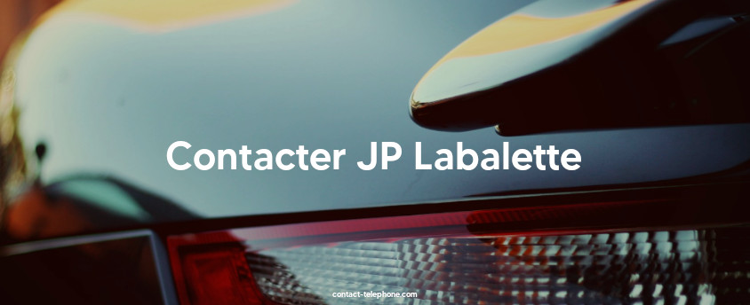 Phare arrière d'une voiture.