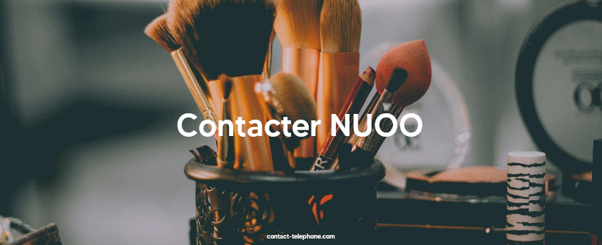 Pinceaux et maquillage.